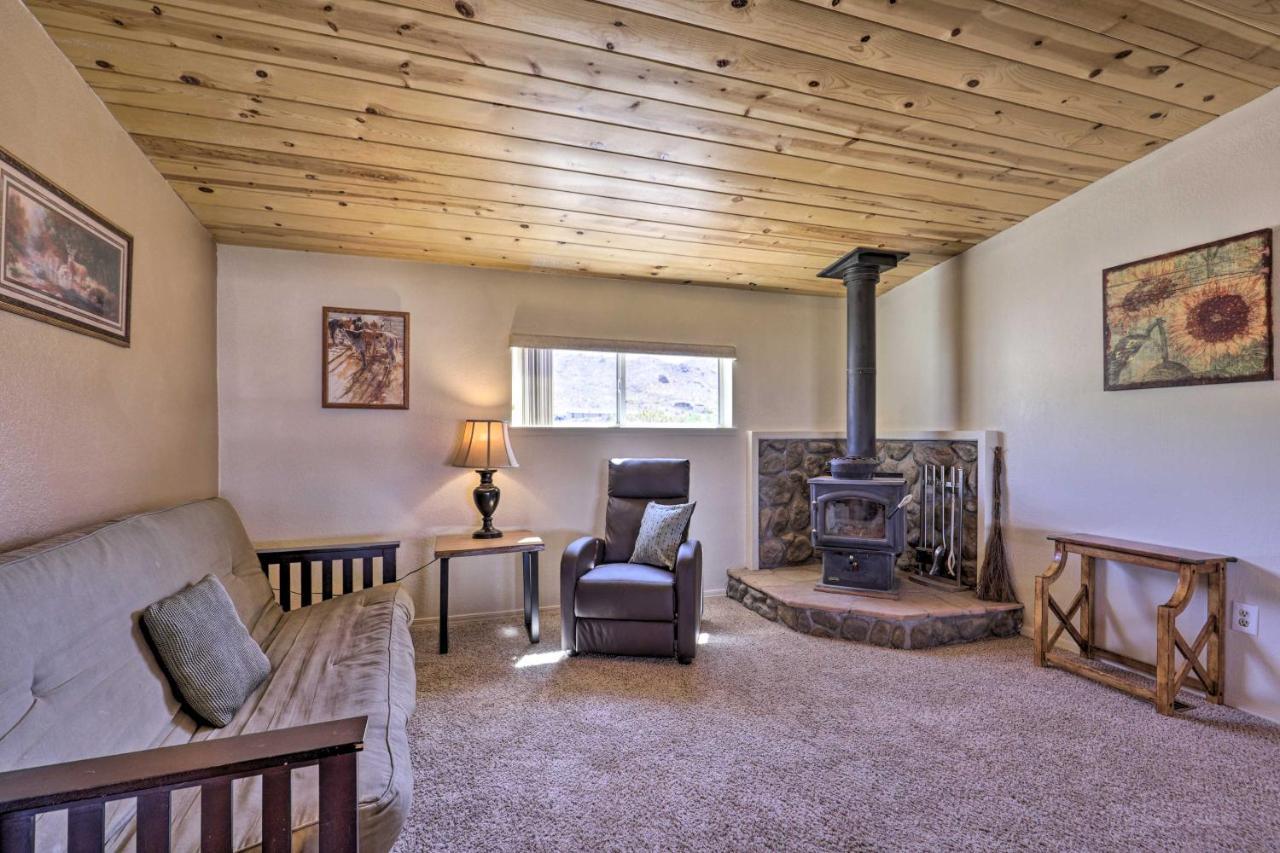Rustic Bullhead City Retreat With Porch And Views Esterno foto