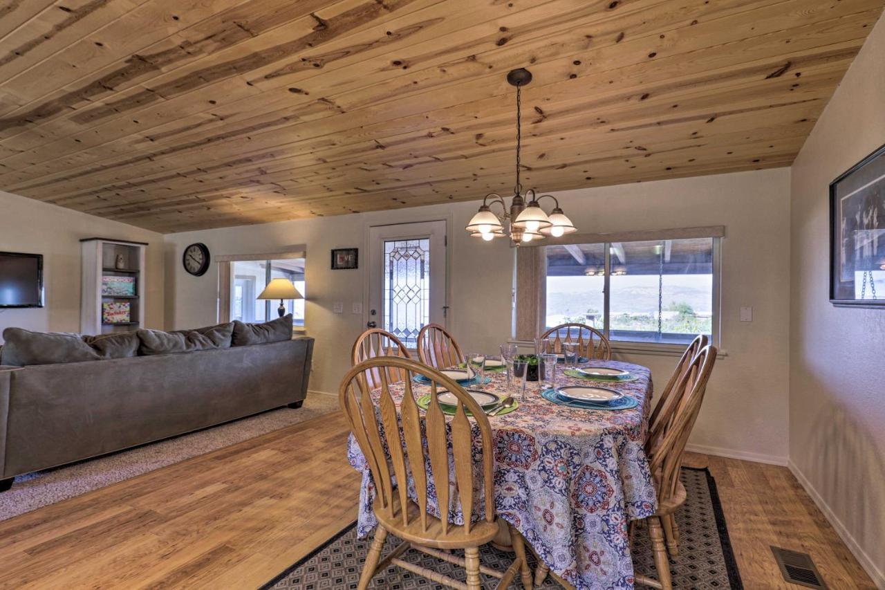 Rustic Bullhead City Retreat With Porch And Views Esterno foto