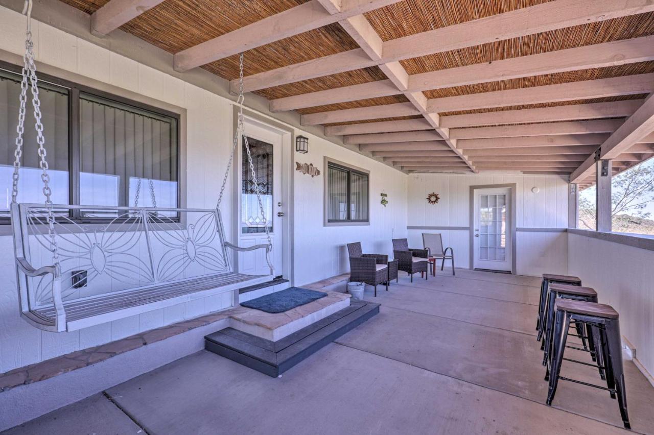 Rustic Bullhead City Retreat With Porch And Views Esterno foto